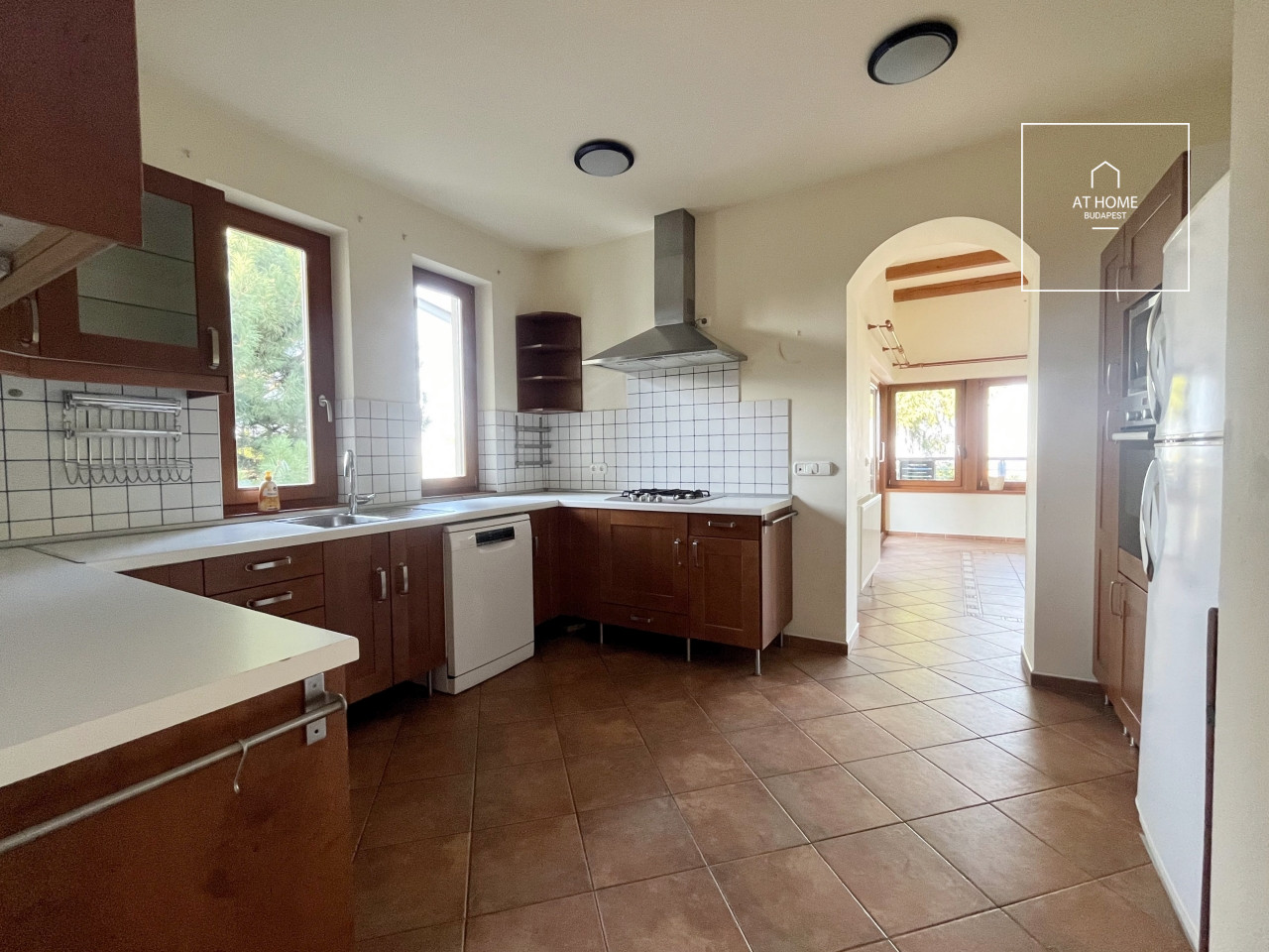 Elegant detached house Budapest III. district, Testvérhegy