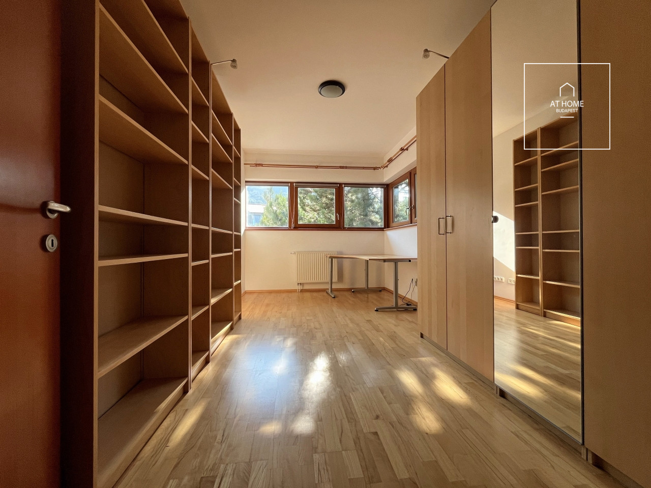 Elegant detached house Budapest III. district, Testvérhegy