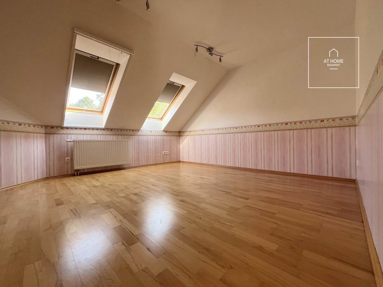 Elegant detached house Budapest III. district, Testvérhegy