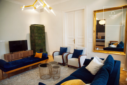 Fully furnished 133 sqm, 3-bedroom apartment for rent in the 6th district