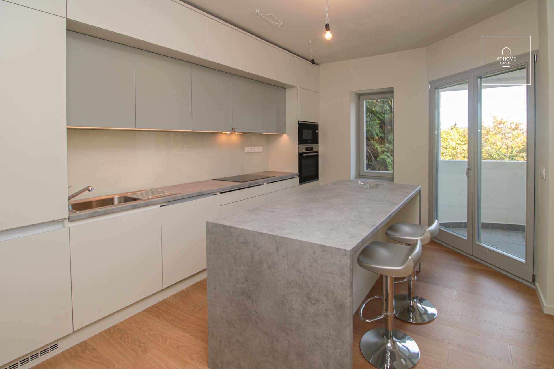 Budapest, 12th district, Virányos, 2 generation house with view for sale