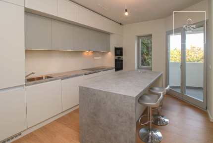 Budapest, 12th district, Virányos, 2 generation house with view for sale