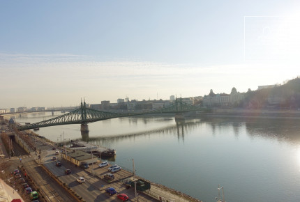 Apartment with view to the Danube in the heart of the downtown, Budapest, 5th district