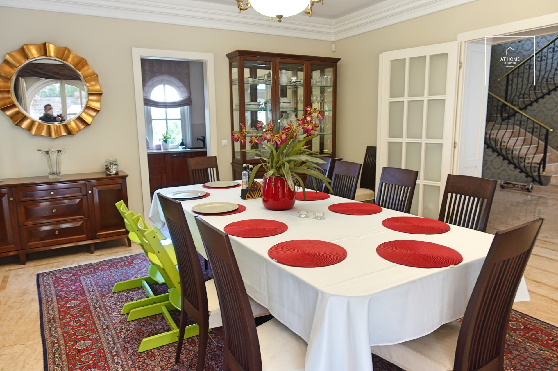 4 hálószobás luxus ház kiadó a XII. kerületben