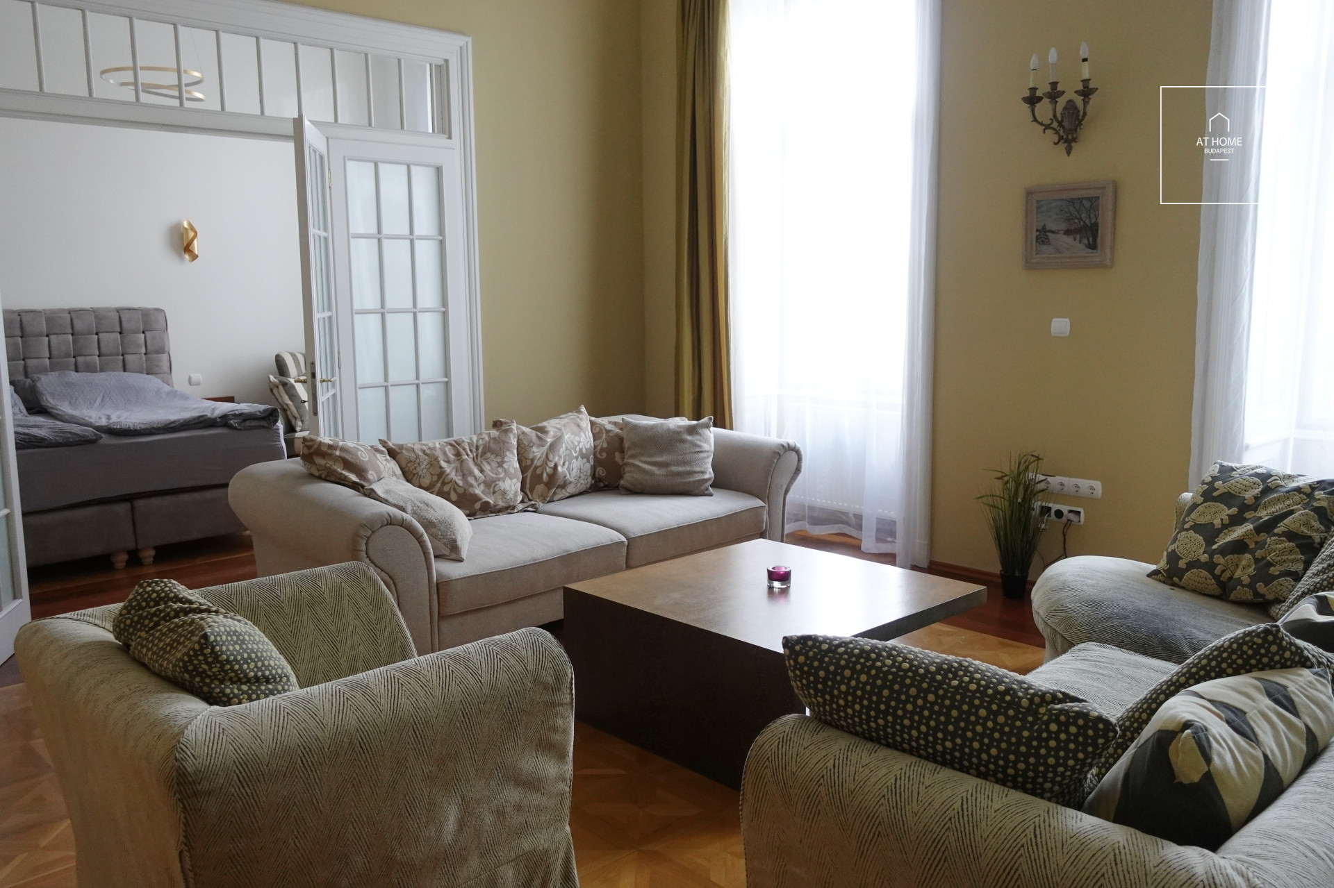 2 bedroom classical style apartment for rent in the II district on the bank of the Danube, Budapest