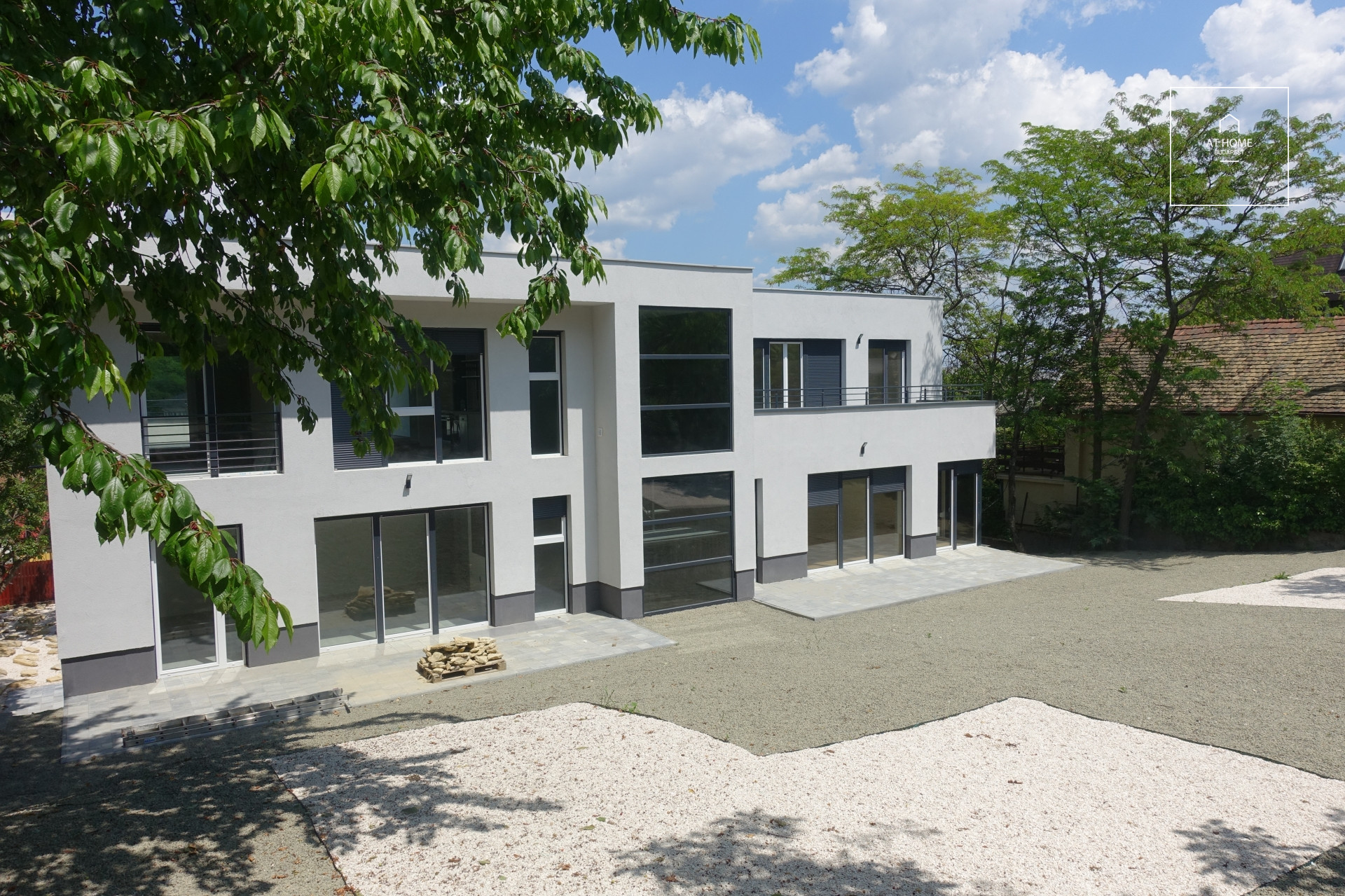 Newly-built detached house in district 2, Budapest