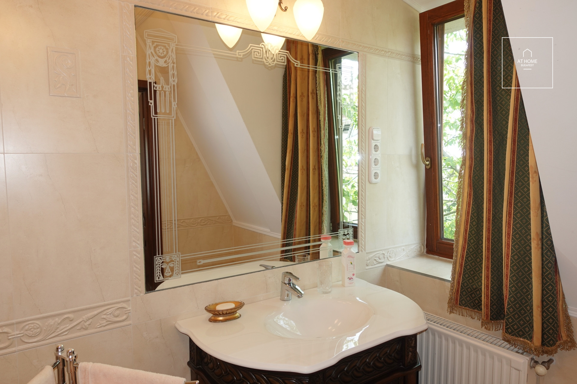 Detached house, Budapest, 3rd district next to BISB international school