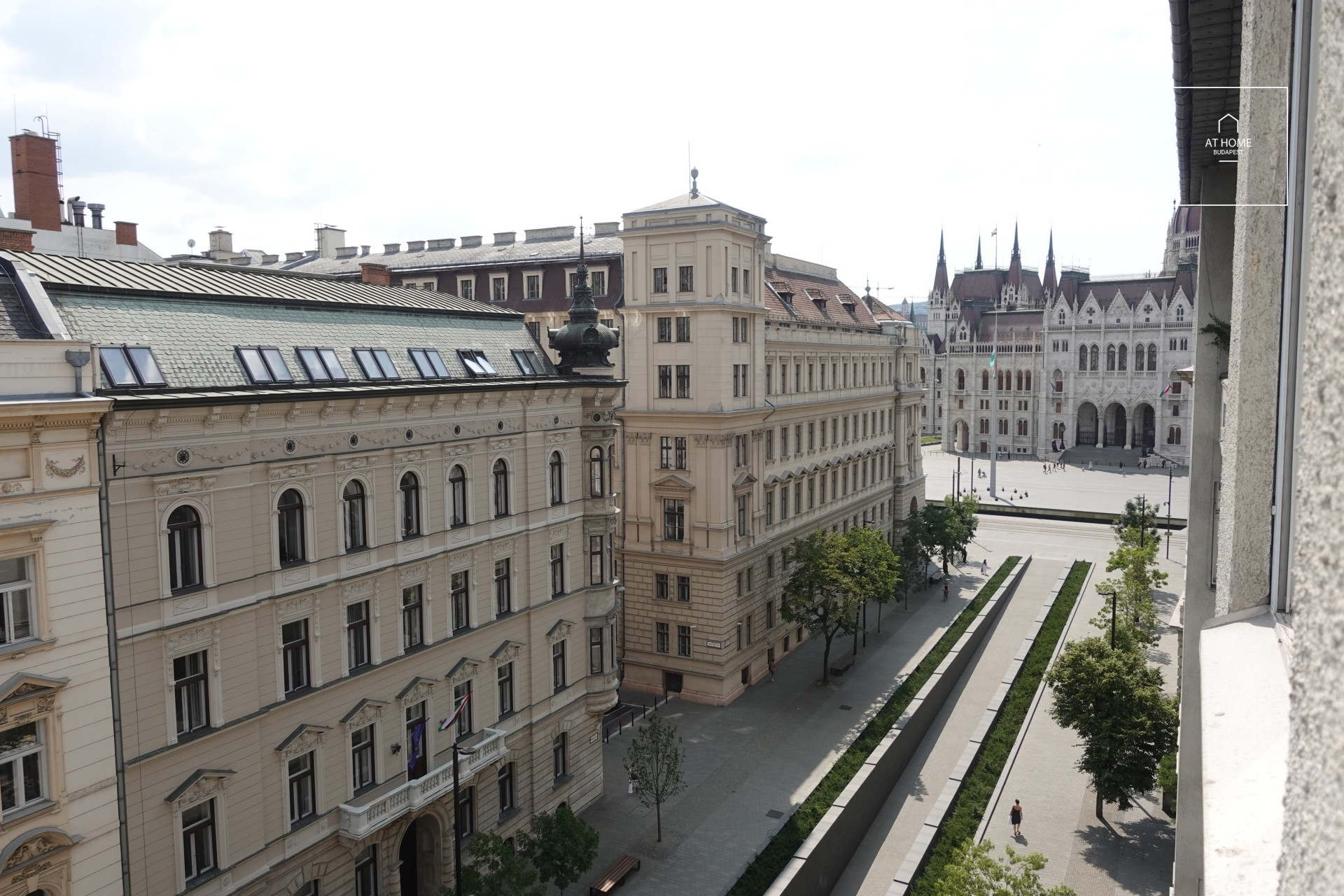 Parlamentnél egy hálószobás luxuslakás bérbeadó rövid távra is