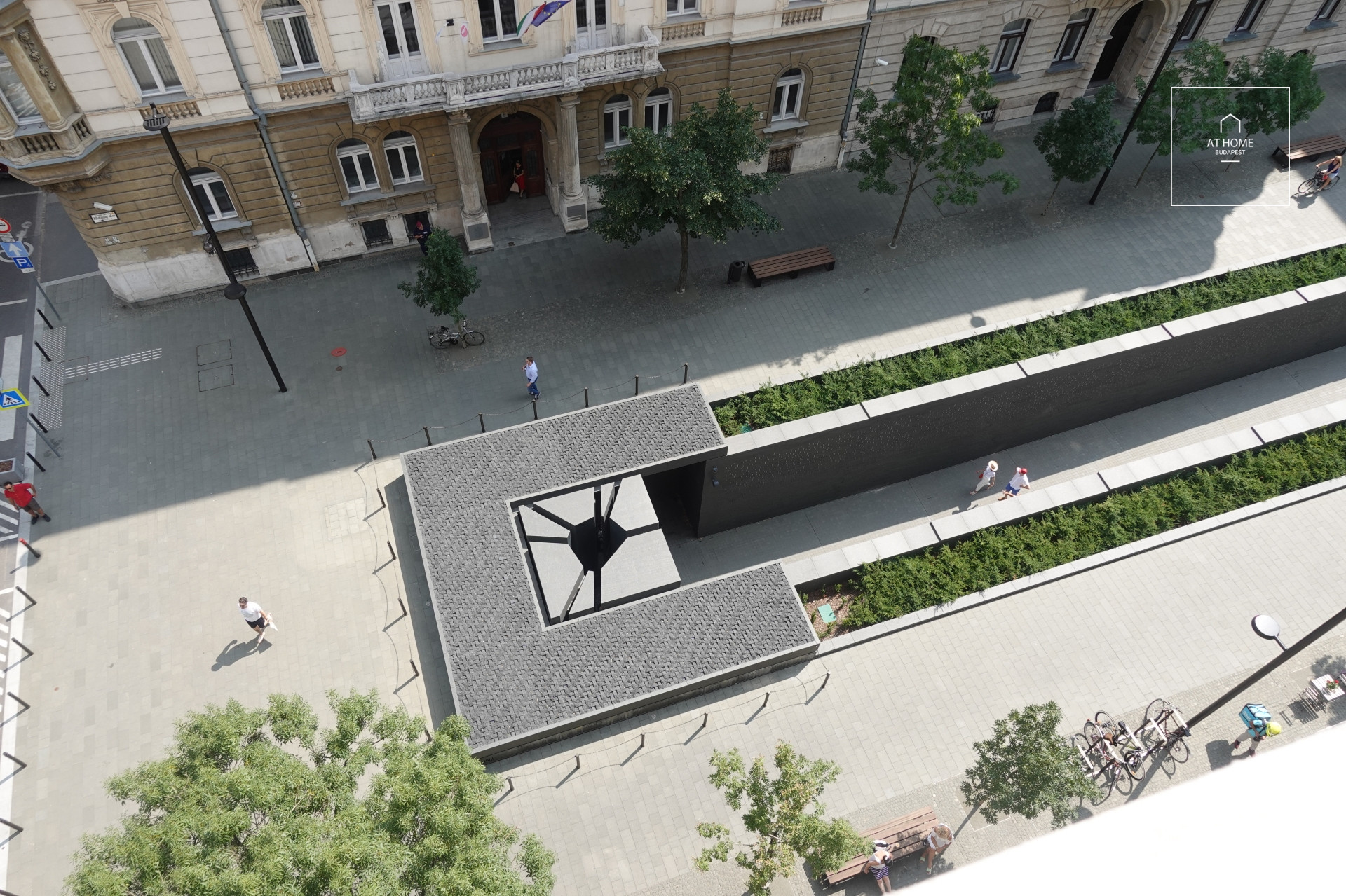 Parlamentnél egy hálószobás luxuslakás bérbeadó