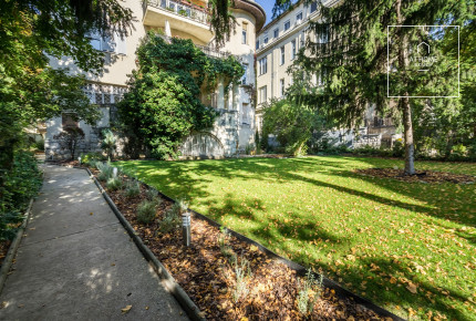 Gyönyörűen felújított egy hálószobás villa lakás Budapest II. kerület