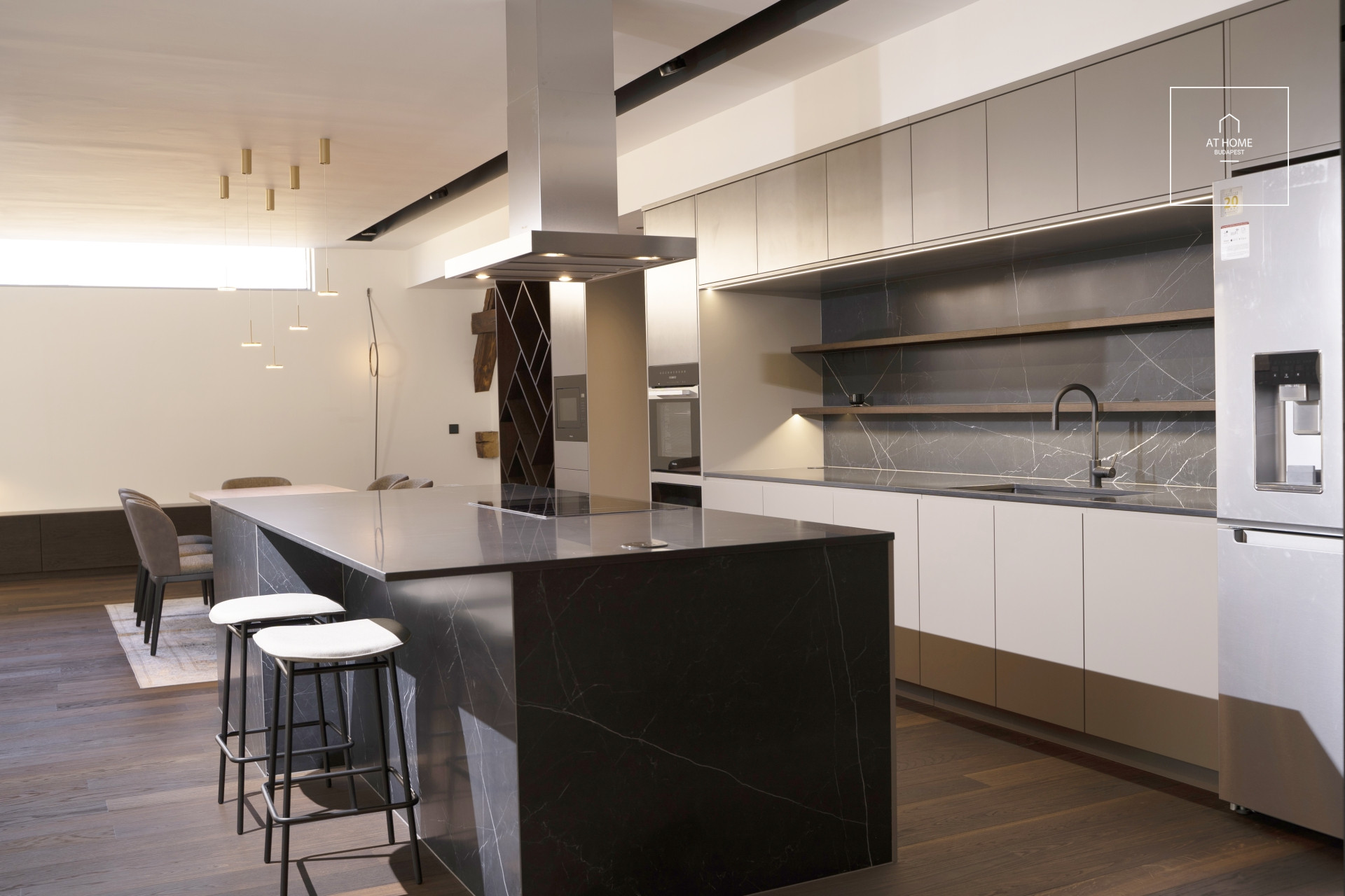 Luxury apartment for rent in Budapest V. district