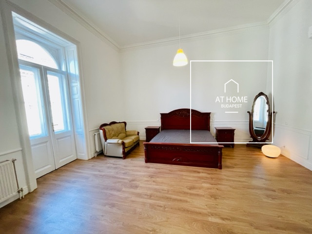 Budapest, VI. kerület Lipótvárosban frissen felújított lakás kiadó.