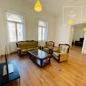 In the 6th district of Budapest a newly renovated apartment is for rent