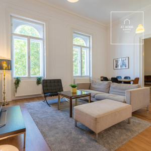 In the 6th district of Budapest a newly renovated apartment is for rent