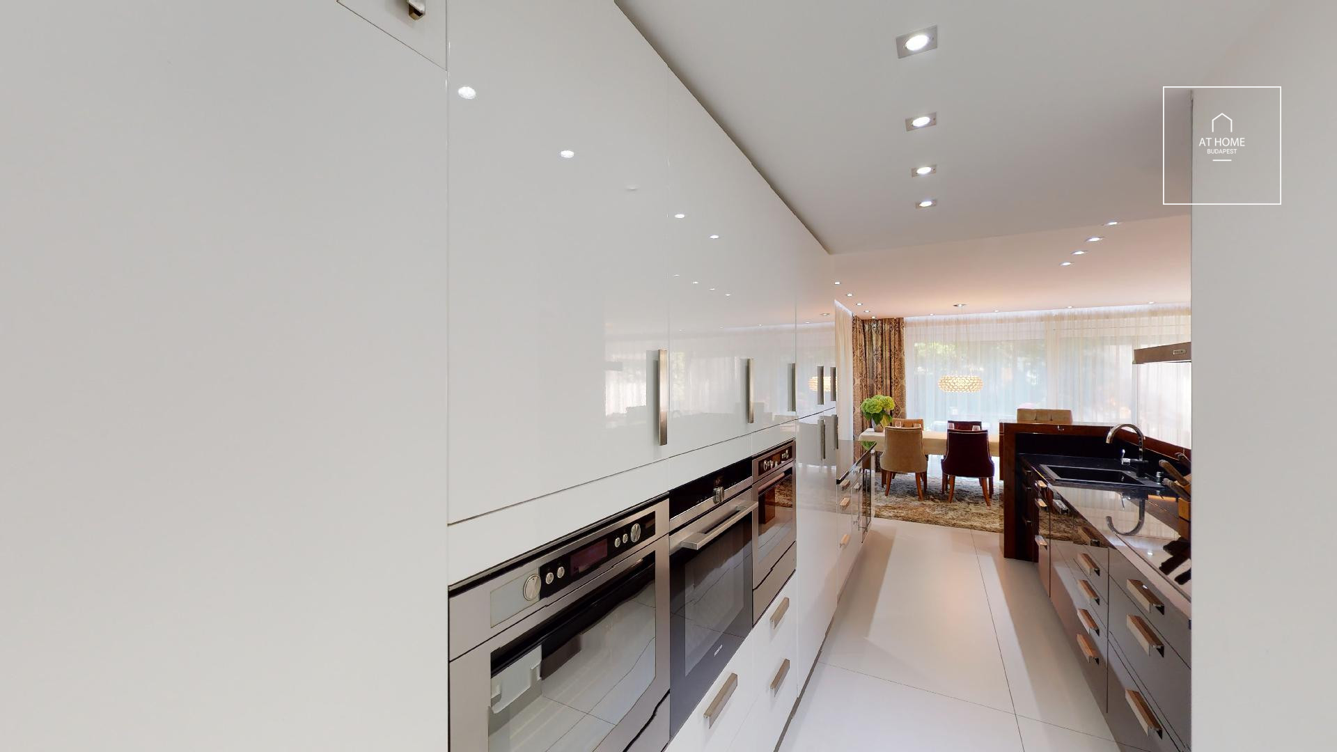 Luxury family house for sale Budapest, 12th district, Széchenyihegy