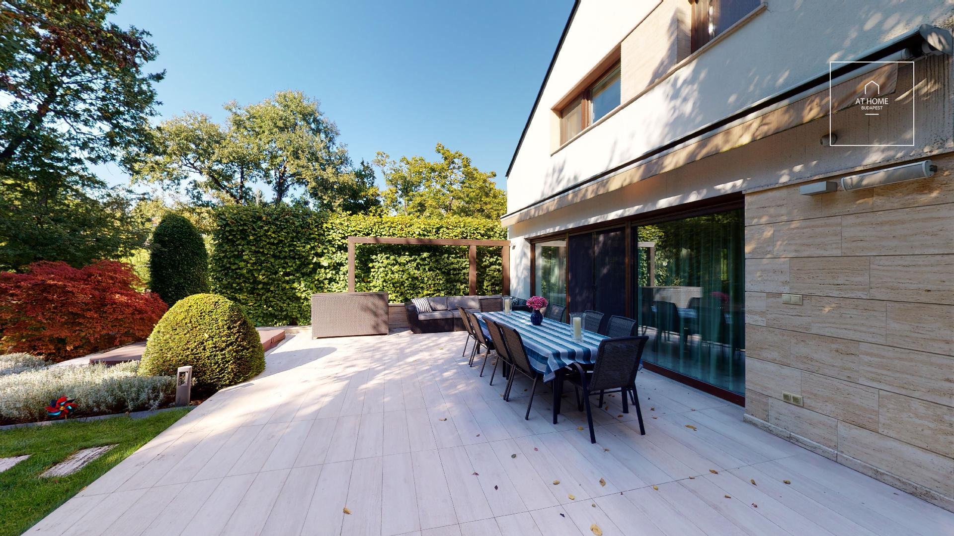 Luxury family house for sale Budapest, 12th district, Széchenyihegy