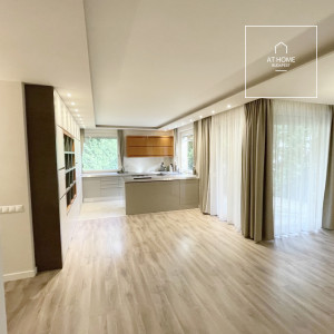 2 bedroom beautiful apartment with garden connection in Budapest II. district