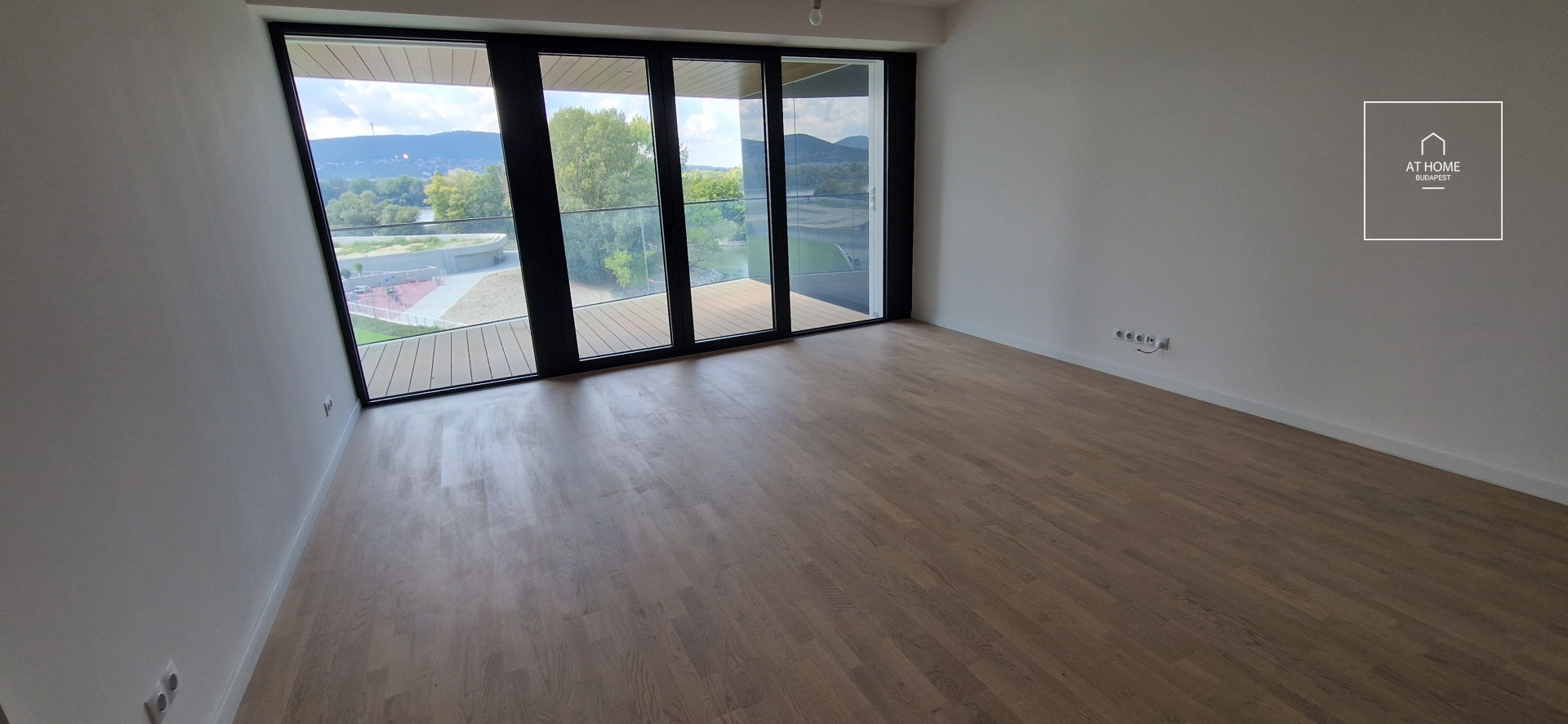Newly built apartment  in Budapest 13th District with Danube panorama