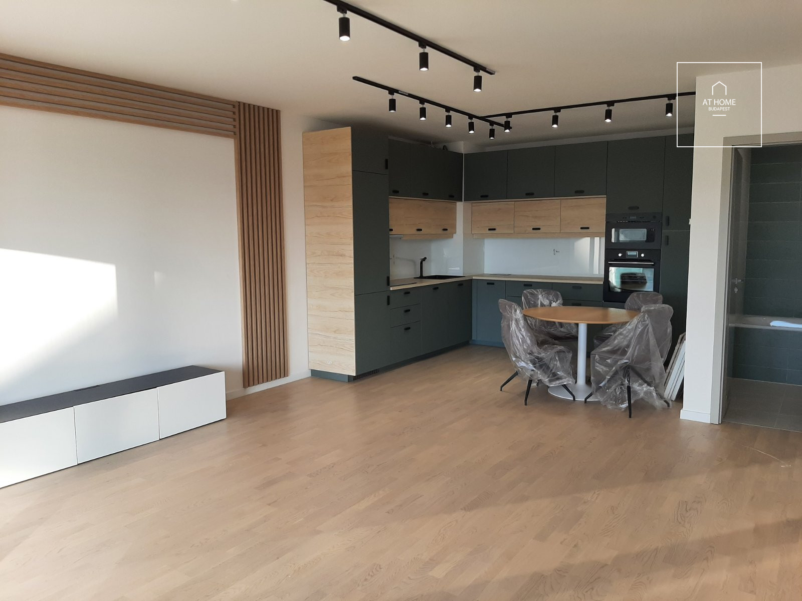 Newly built apartment  in Budapest 13th District with Danube panorama