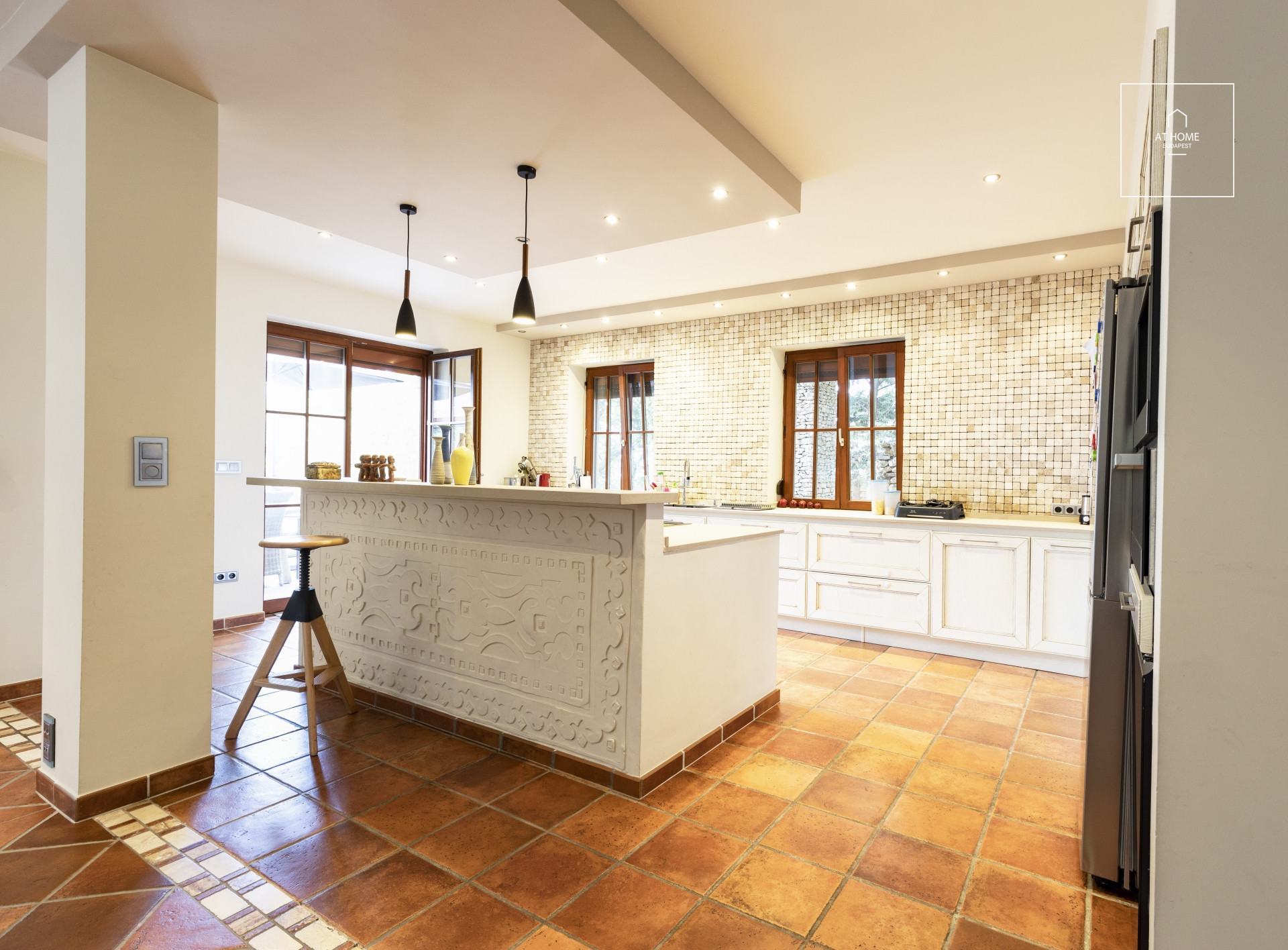 Exclusive house for sale in the 3rd district of Budapest