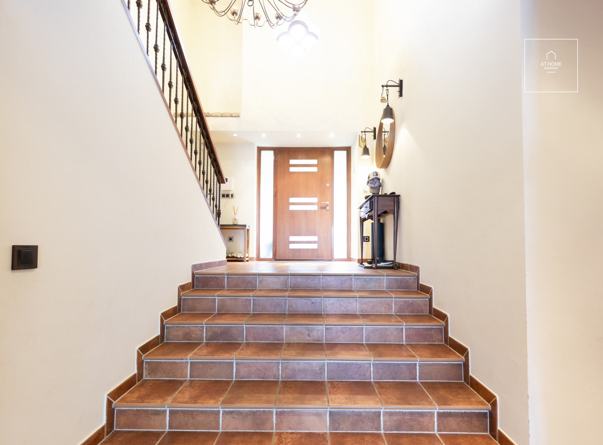 Exclusive house for sale in the 3rd district of Budapest