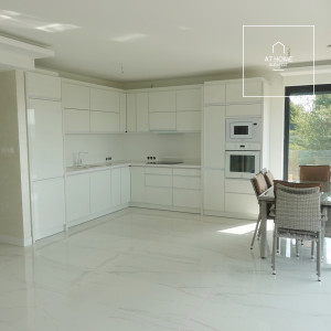 Panorámás, újépítésű lakás eladó, Budapest, 11. kerület, Madárhegy