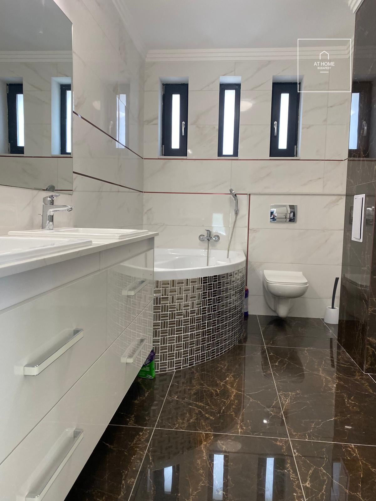 Exclusive, Like-New 3-Apartment Condominium for Sale in District XI, Gazdagrét – Premium Quality, Panoramic Views,  Pool