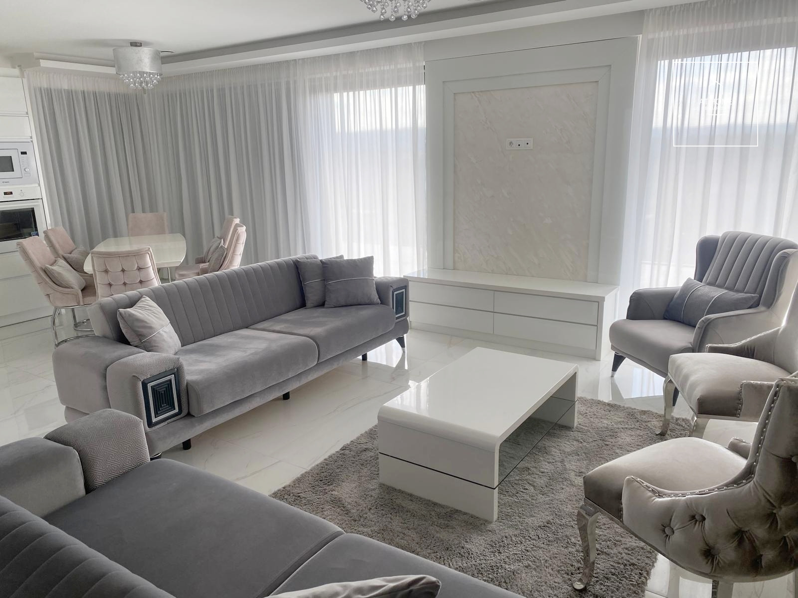 Exclusive, Like-New 3-Apartment Condominium for Sale in District XI, Gazdagrét – Premium Quality, Panoramic Views,  Pool