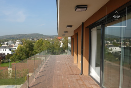 Newly built luxury home with panoramic view in Budapest 11th district, Madárhegy