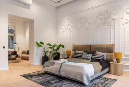 Refurbished luxury apartment for sale, Budapest District V, Lipótváros