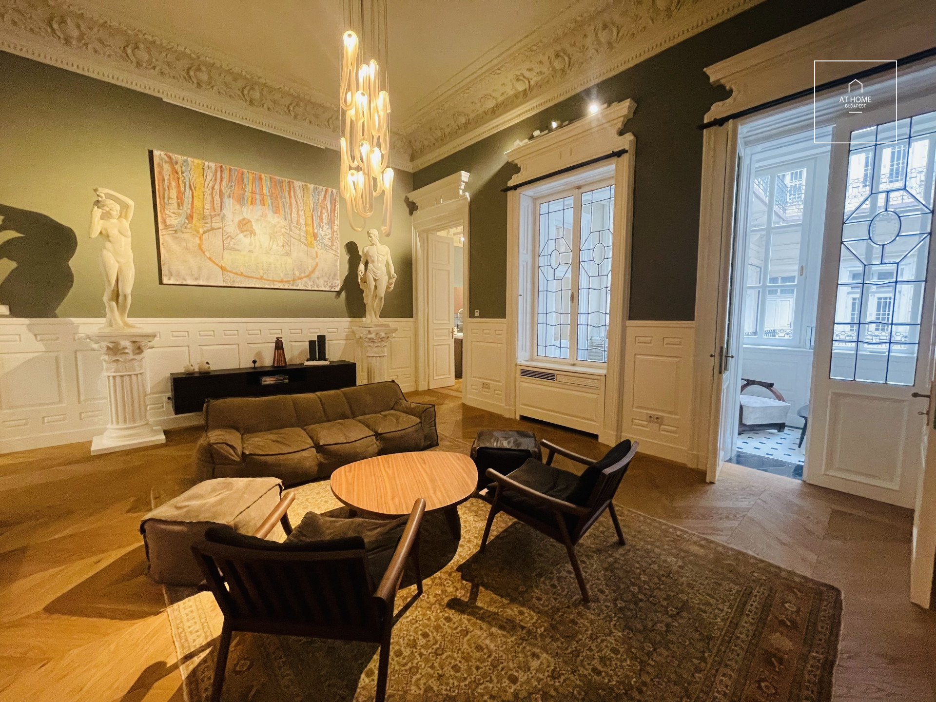 Representative luxury property for rent in Budapest VI. district