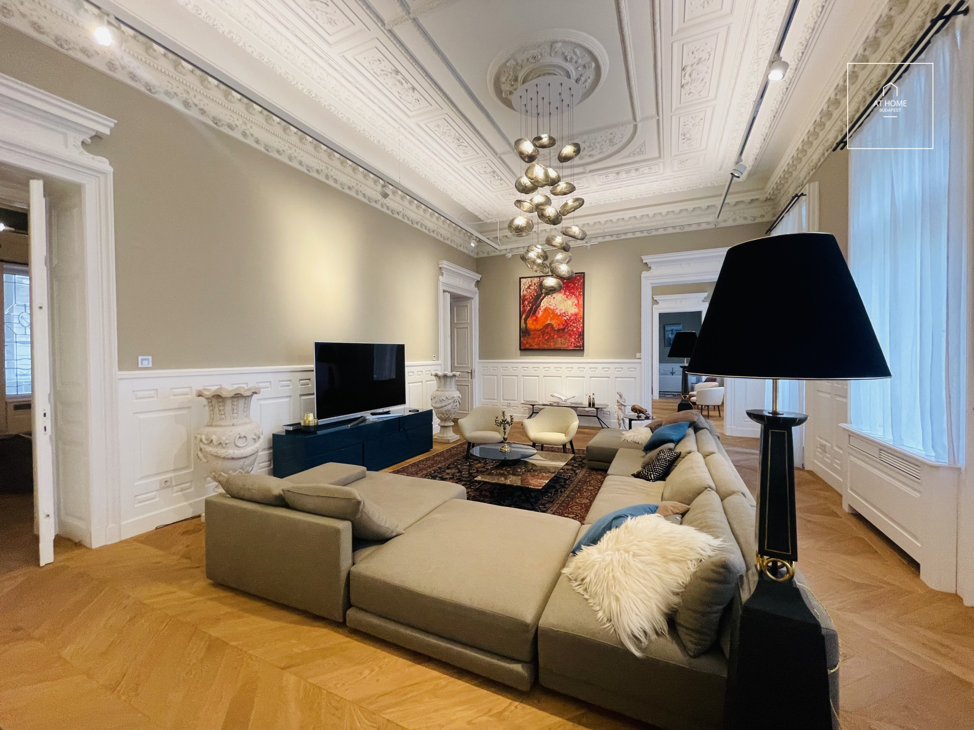 Representative luxury property for rent in Budapest VI. district