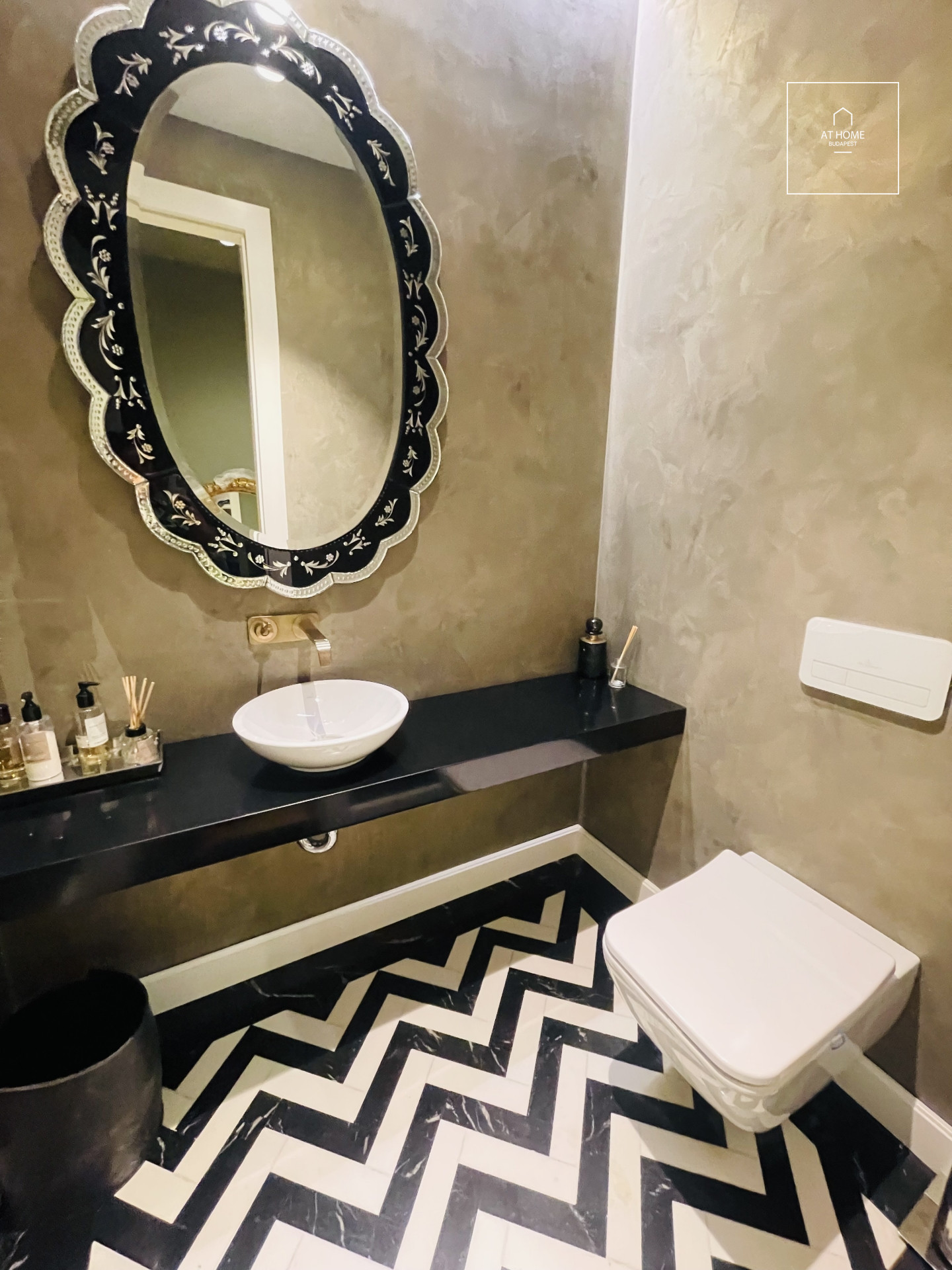 Representative luxury property for rent in Budapest VI. district