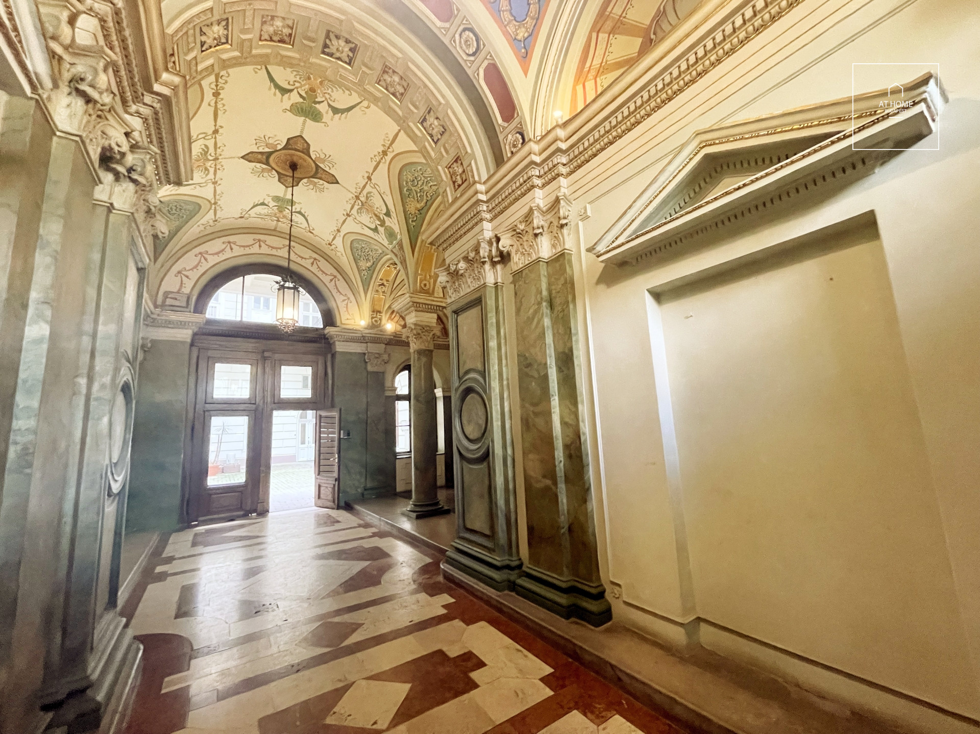 Representative luxury property for rent in Budapest VI. district