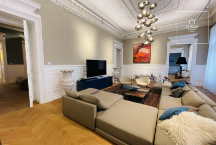 Representative luxury property for rent in Budapest VI. district