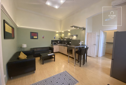 Furnished apartment for rent next to the Opera House, Budapest VI. district