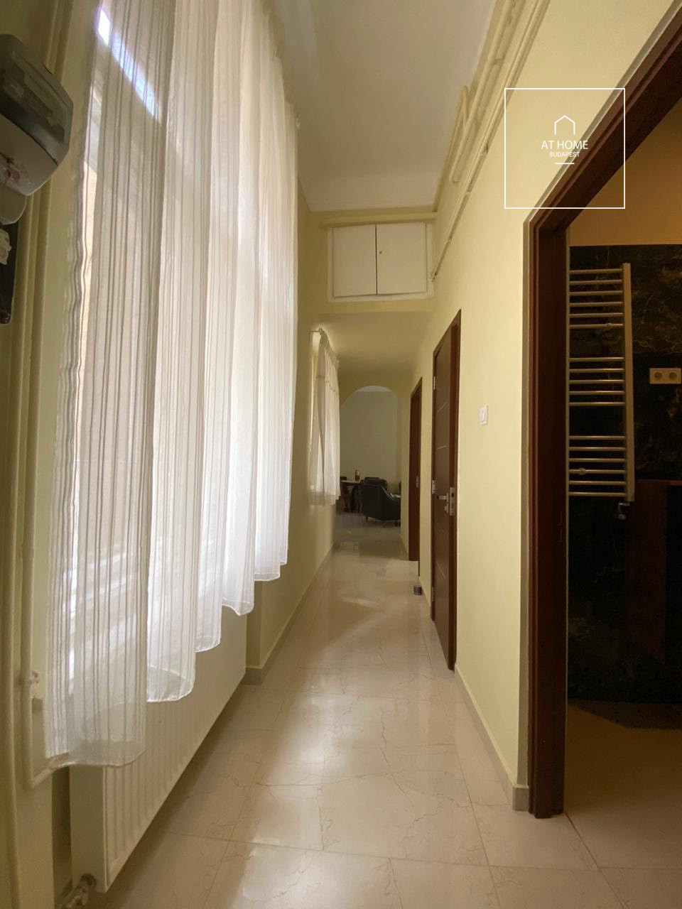 Two-bedroom apartment in the city center for rent, Budapest, district 5 Downtown