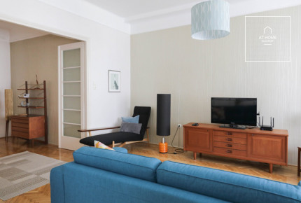 Two-bedroom renovated apartment for rent in 13th district, Lipótváros