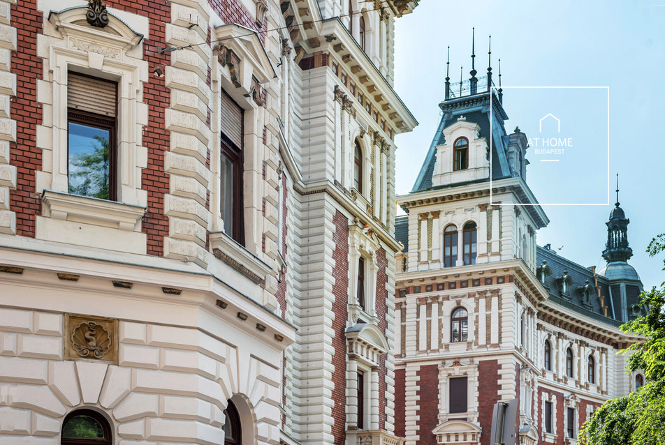 Exclusive duplex luxury apartment with rooftop terrace  in Budapest\'s most elegant Neo-Renaissance Palace in district 6