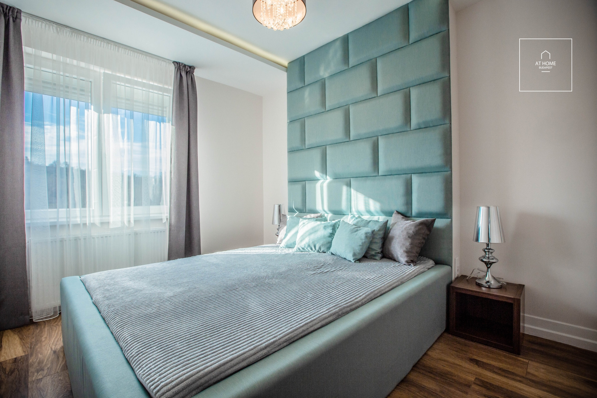 Circular panoramic exclusive apartment in the 1st district of Budapest