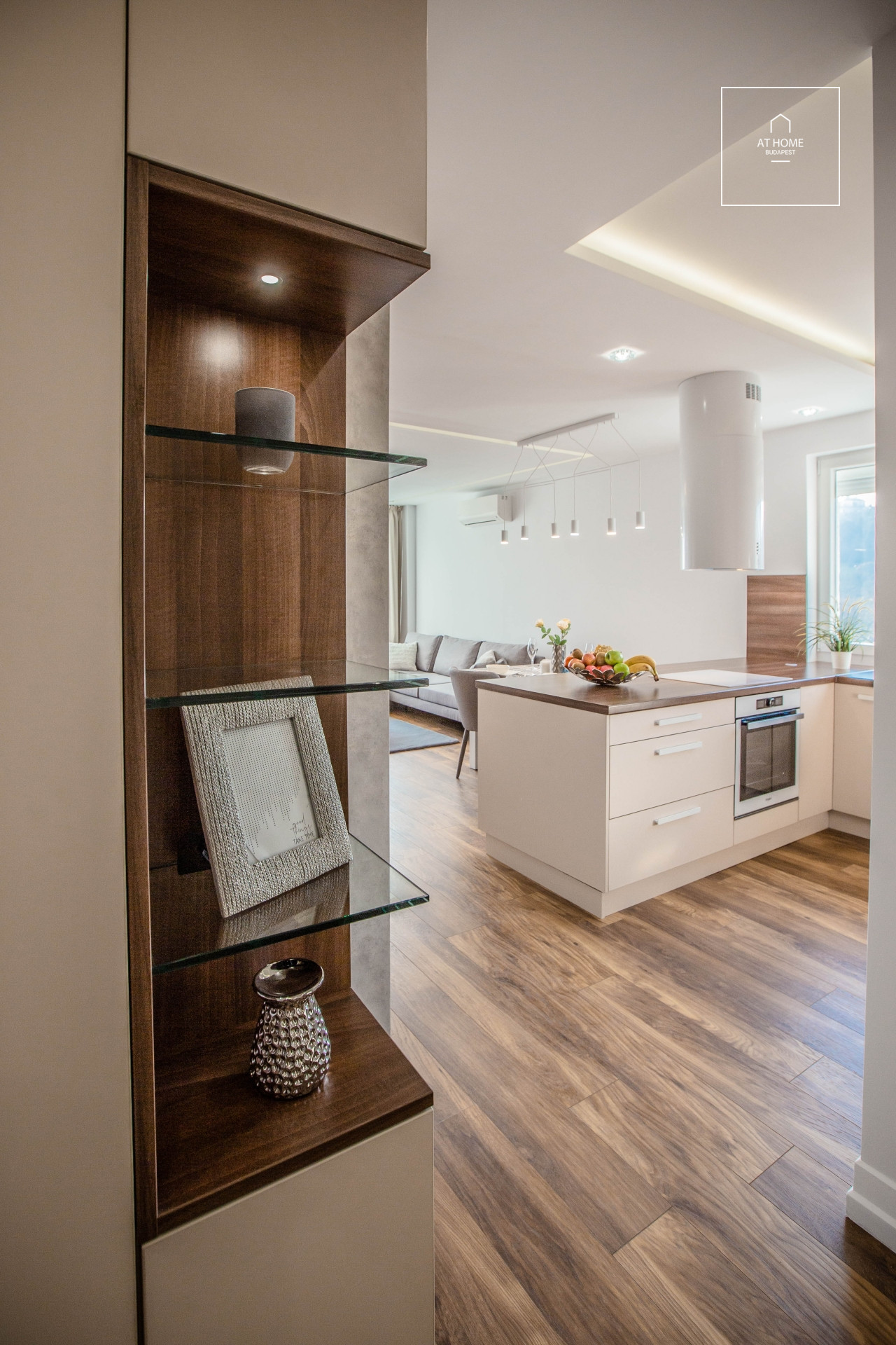 Circular panoramic exclusive apartment in the 1st district of Budapest