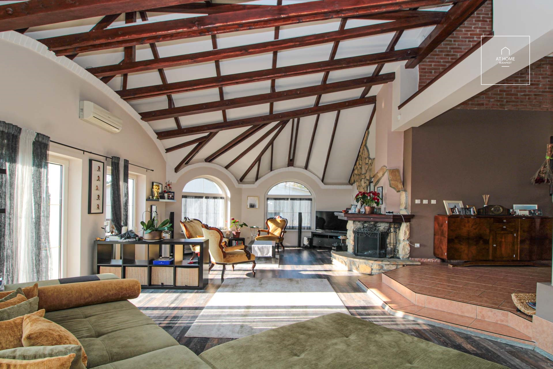 Lovely, 2 level apartment with pool and garden access Budapest 2nd district