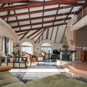 Lovely, 2 level apartment with pool and garden access Budapest 2nd district