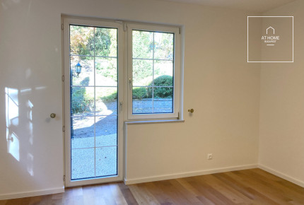 A spacious ground floor apartment in Budapest, 12th district, Kútvölgy