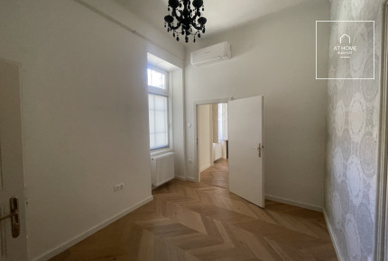 Renovated, two-bedroom apartment for rent in the 6th district, Terézváros.