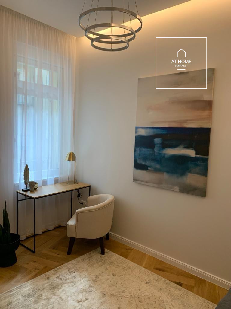 Premium three-bedroom apartment available for rent in the city center Budapest 5th district