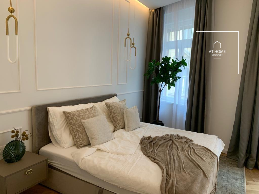 Premium three-bedroom apartment available for rent in the city center Budapest 5th district