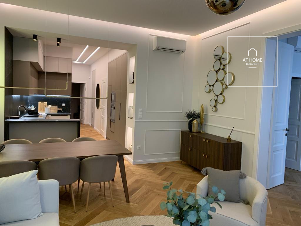 Premium three-bedroom apartment available for rent in the city center Budapest 5th district