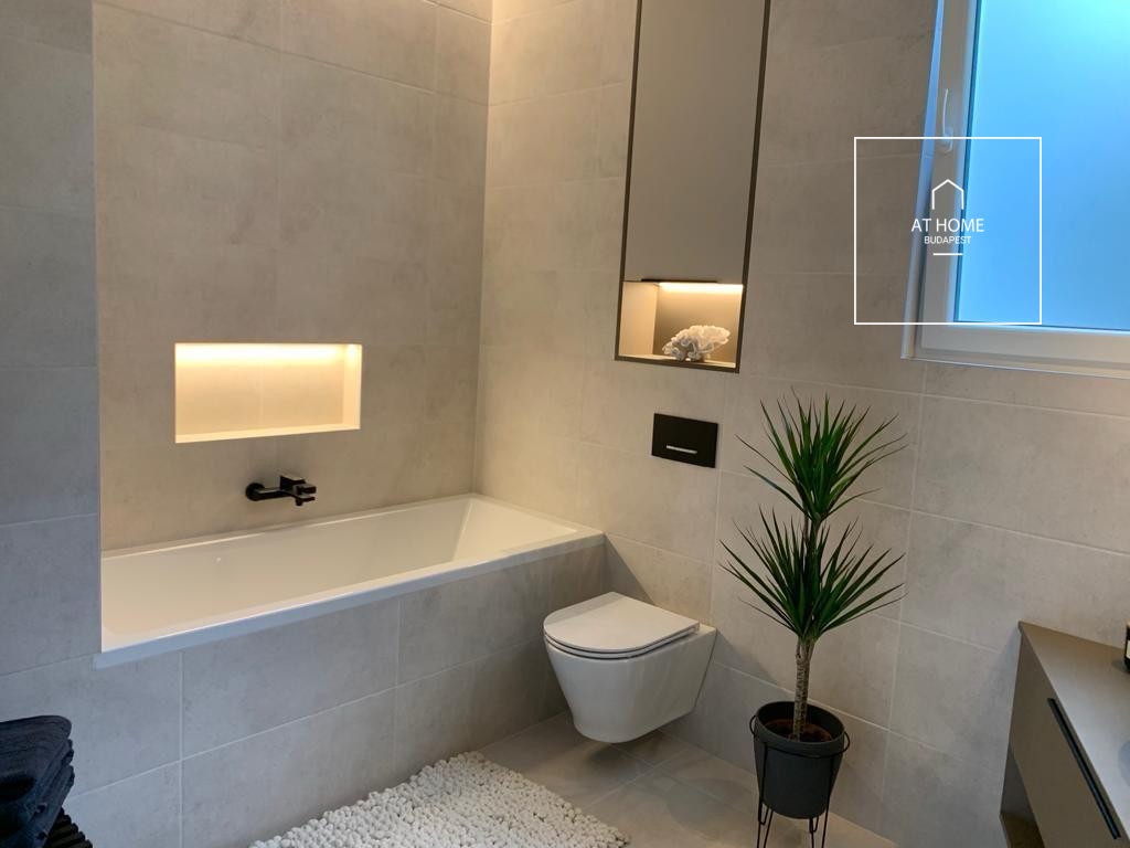 Premium three-bedroom apartment available for rent in the city center Budapest 5th district