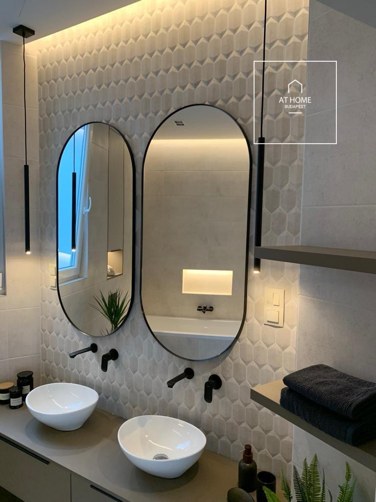 Premium three-bedroom apartment available for rent in the city center Budapest 5th district